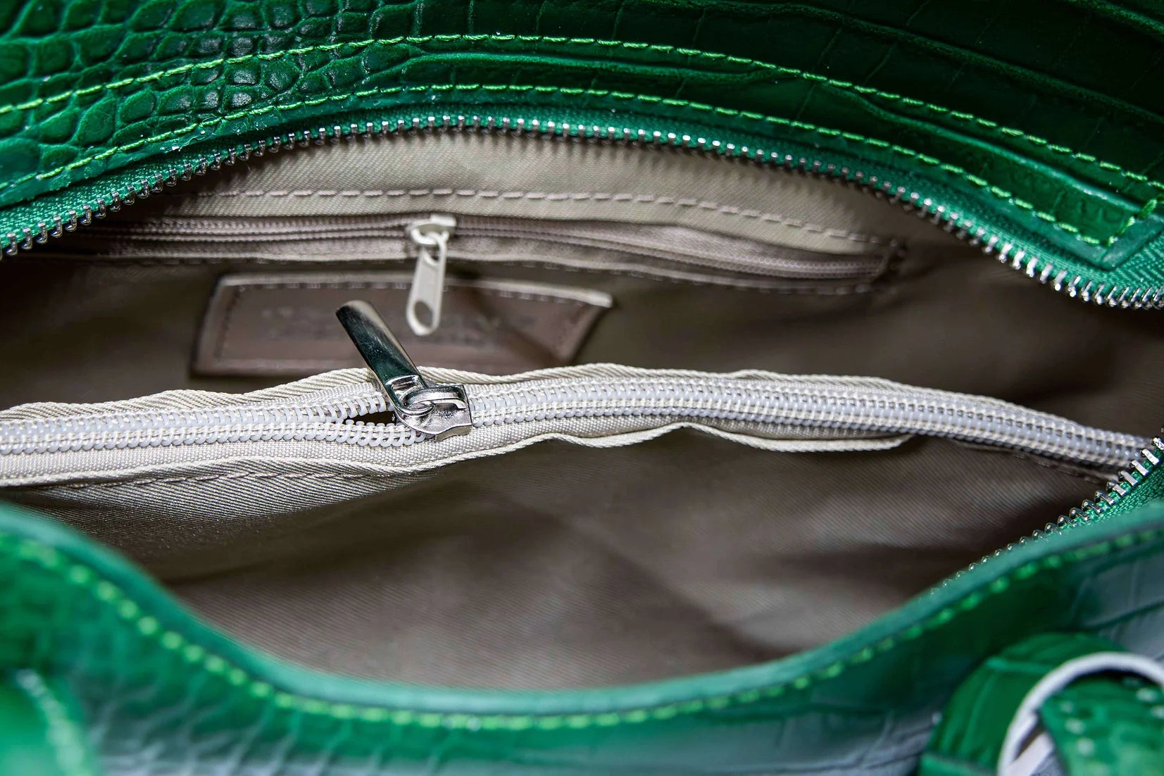 Geanta Dama Eleganta din piele naturala cu imprimeu Croco , eleganta , luxoasa, Premium,compartimentare practica